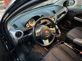 Mazda 2 1.5 103 кс климатик, снимка 6