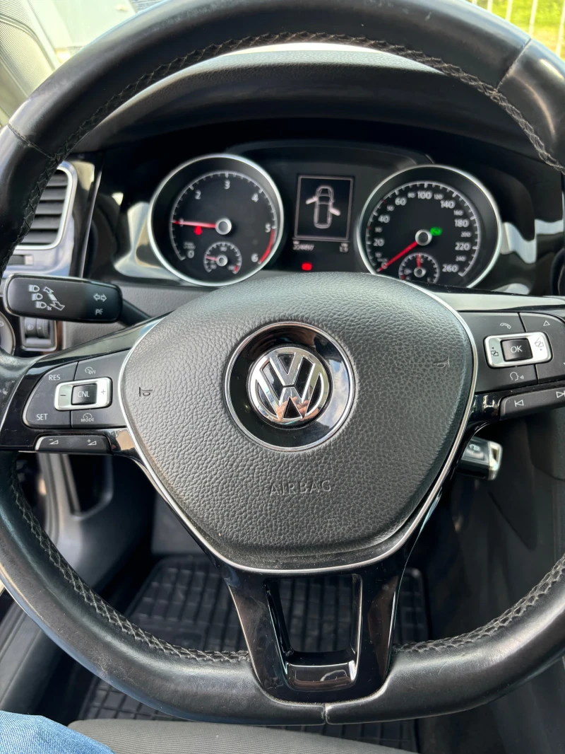 VW Golf, снимка 6 - Автомобили и джипове - 47551141