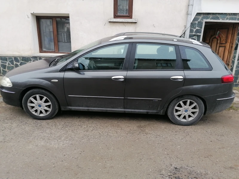 Fiat Croma 1.9  Multijet, снимка 2 - Автомобили и джипове - 48346693