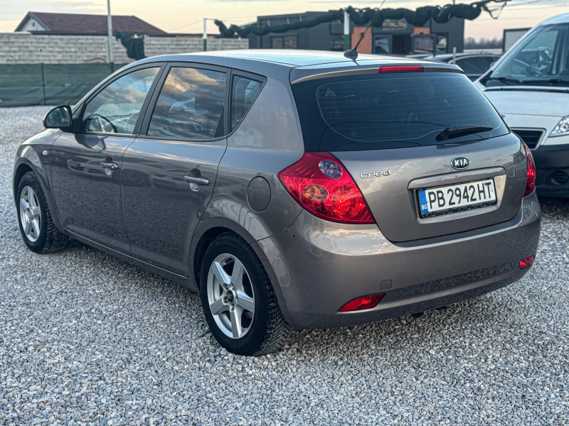 Kia Ceed 1.6 LPG TOP, снимка 5 - Автомобили и джипове - 48633285