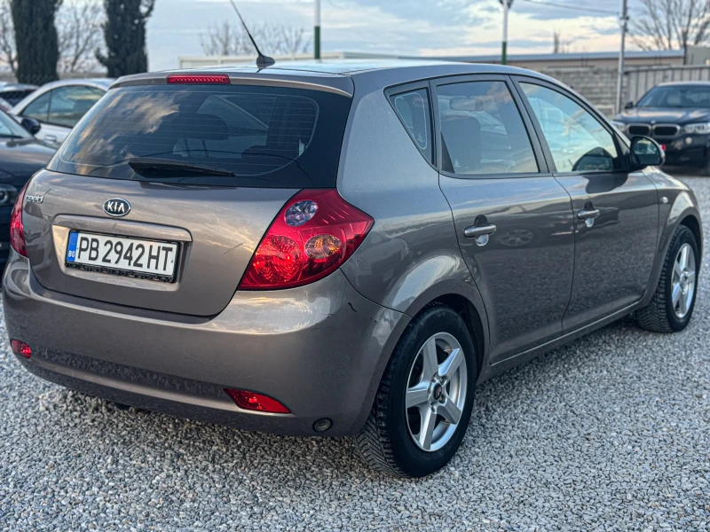 Kia Ceed 1.6 LPG TOP, снимка 4 - Автомобили и джипове - 48633285