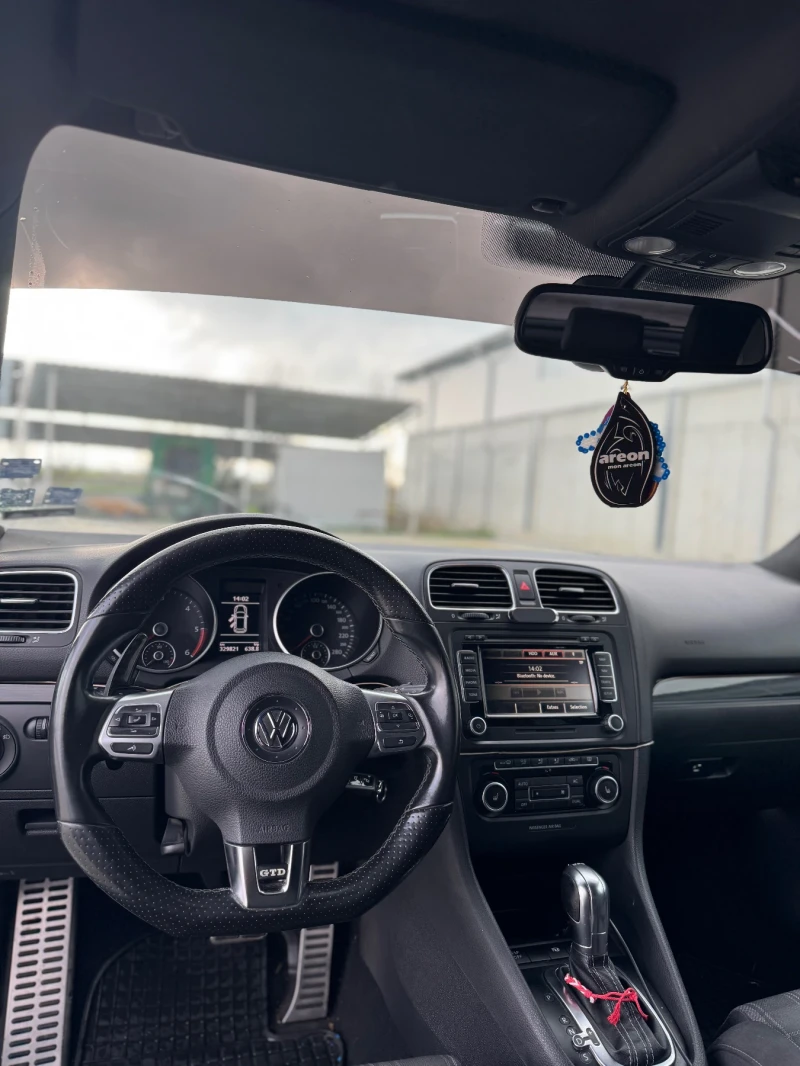 VW Golf, снимка 11 - Автомобили и джипове - 52663228