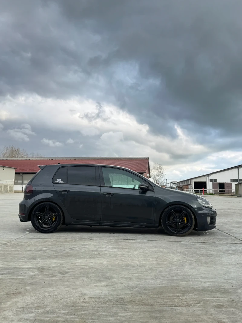 VW Golf, снимка 4 - Автомобили и джипове - 52663228