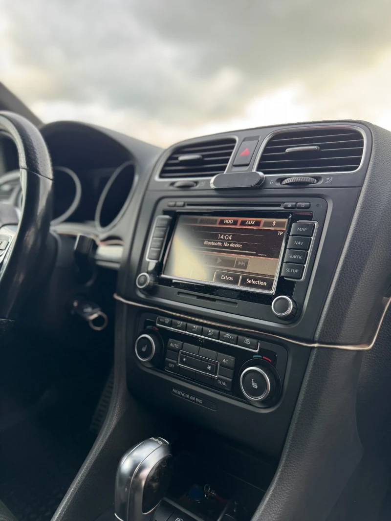 VW Golf, снимка 10 - Автомобили и джипове - 52663228