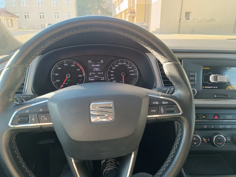 Seat Leon 1.5 TGI, снимка 11 - Автомобили и джипове - 52736694
