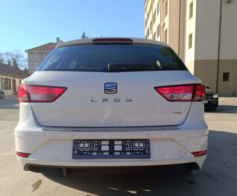 Seat Leon 1.5 TGI, снимка 7 - Автомобили и джипове - 52736694