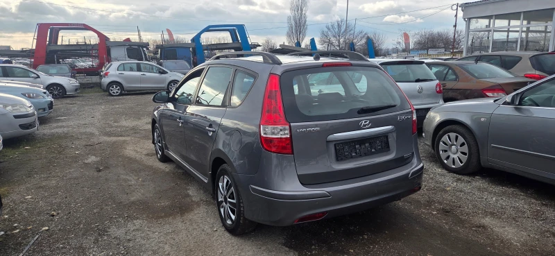Hyundai I30 ПЕРФЕКТЕН !!!, снимка 5 - Автомобили и джипове - 52910752