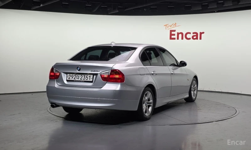 BMW 320, снимка 2 - Автомобили и джипове - 53008517