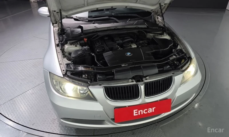 BMW 320, снимка 6 - Автомобили и джипове - 53008517