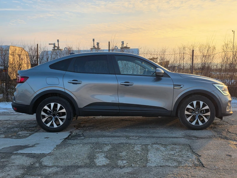 Renault Arkana 1.6 Business E-TECH 145, снимка 4 - Автомобили и джипове - 53181753