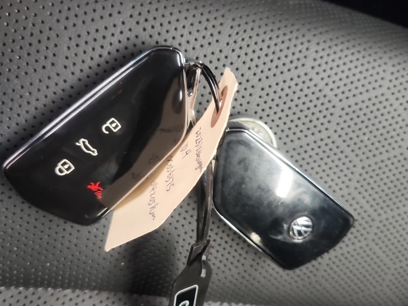 VW ID.4 PRO| АМБИЕНТНО ОСВ.| 2 КЛЮЧА| CARFAX, снимка 15 - Автомобили и джипове - 53535975