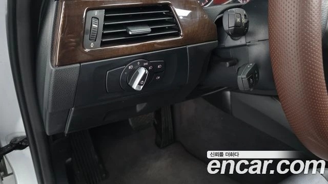 BMW 320, снимка 14 - Автомобили и джипове - 56077528
