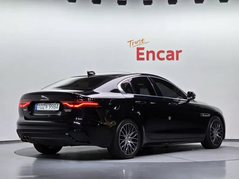 Jaguar XE D180 R-Dynamic S, снимка 2 - Автомобили и джипове - 56292996