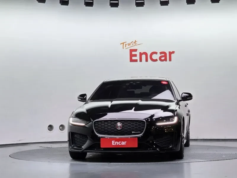 Jaguar XE D180 R-Dynamic S, снимка 3 - Автомобили и джипове - 56292996