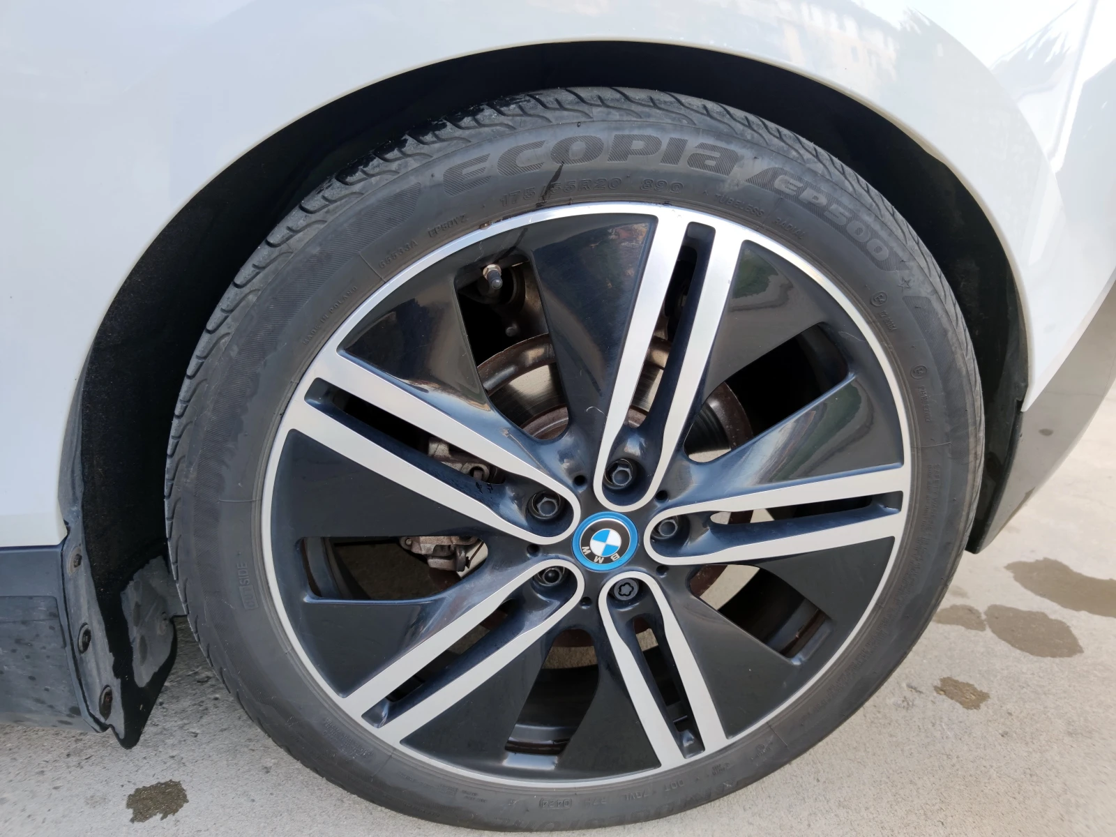 BMW i3 120   | Mobile.bg   12