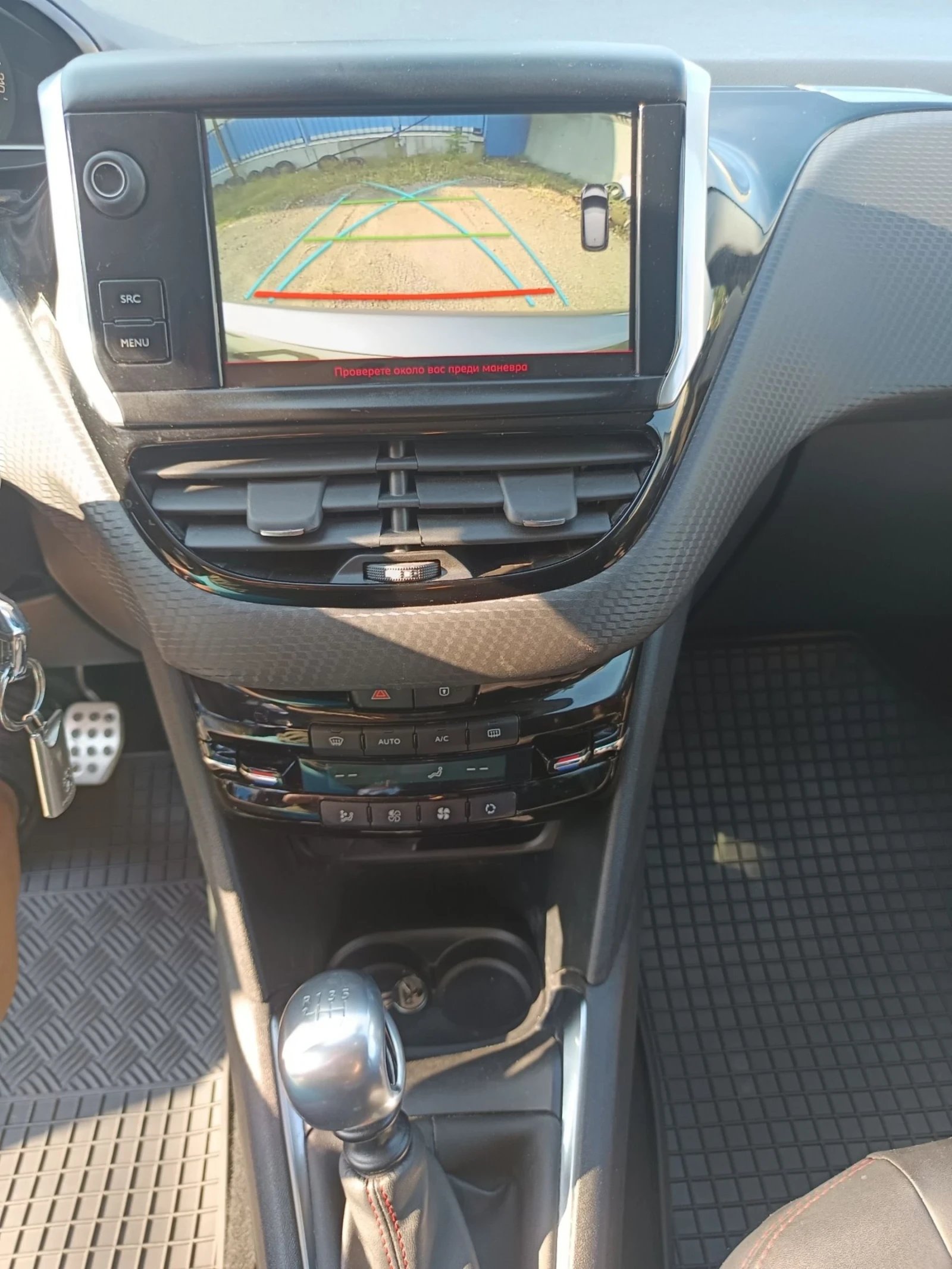 Peugeot 208 GT line - изображение 7