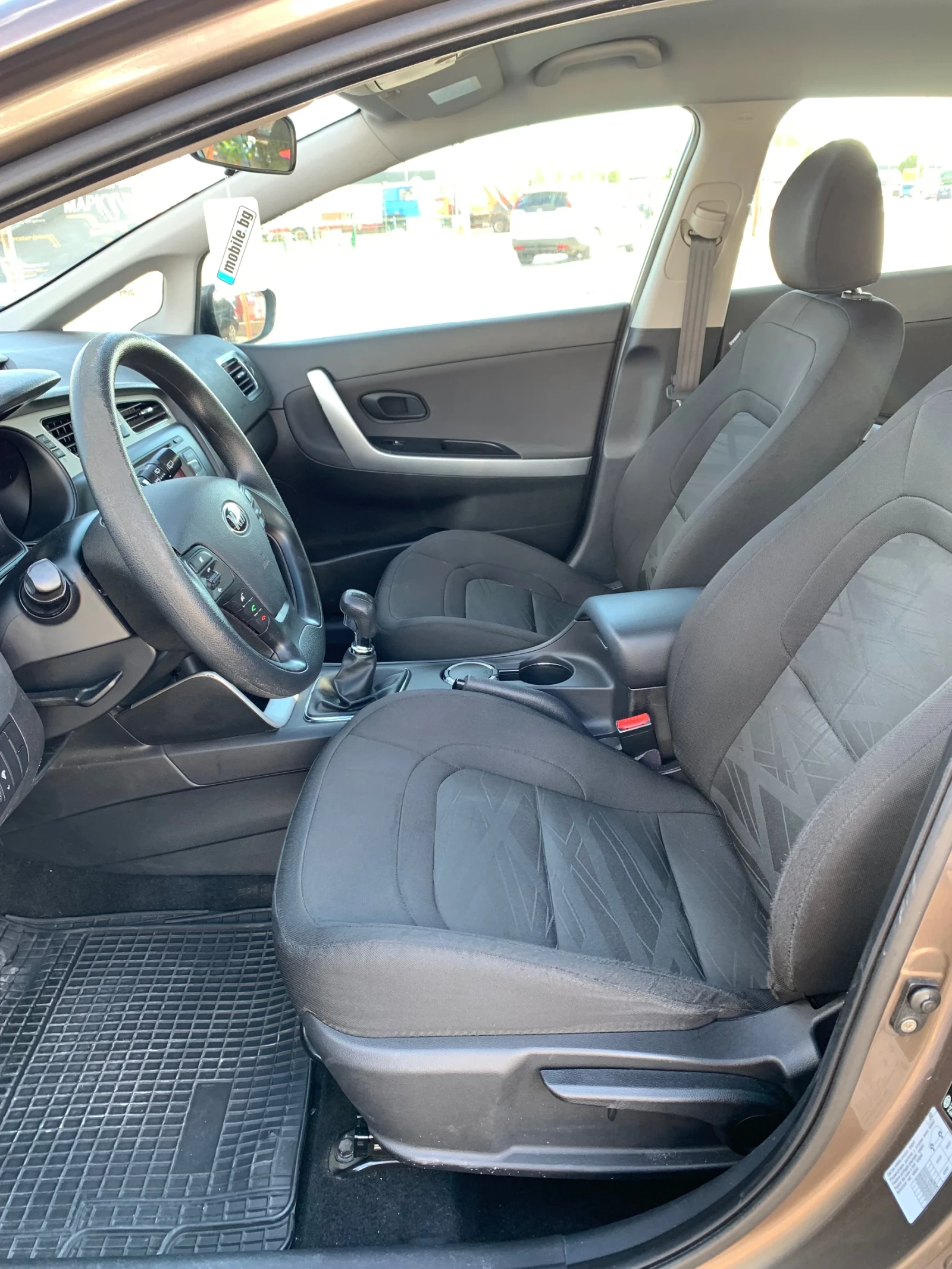 Kia Ceed 1.4i - изображение 9