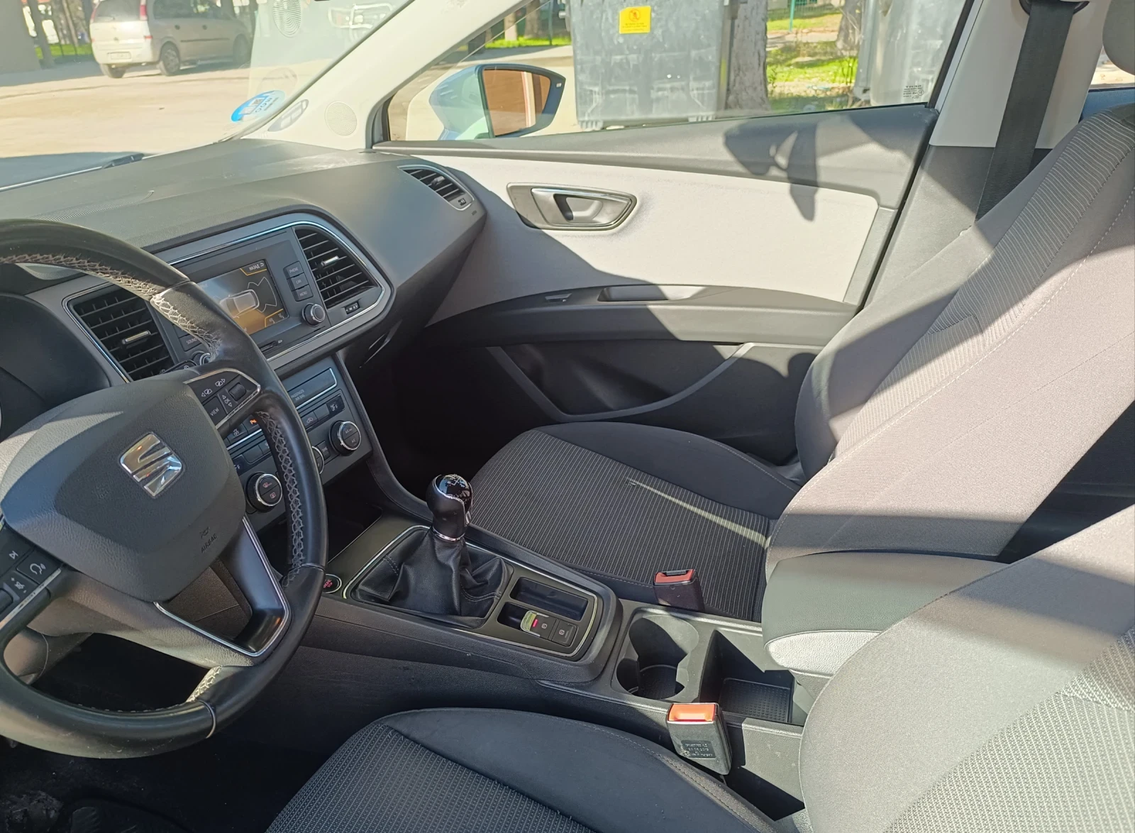 Seat Leon 1.5 TGI - изображение 9