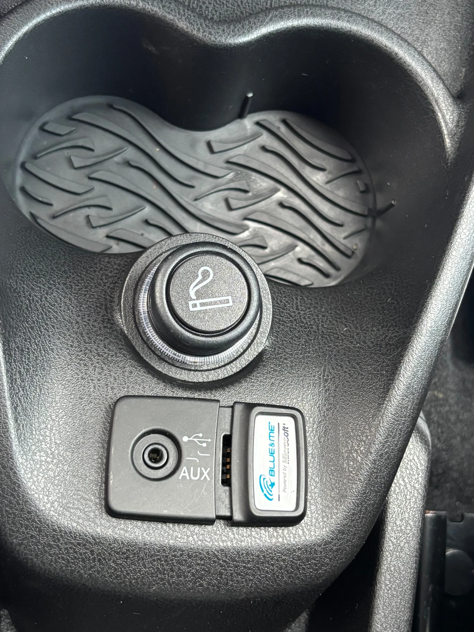 Lancia Ypsilon 1.2i --- 50, 000КМ!, снимка 13 - Автомобили и джипове - 53964346