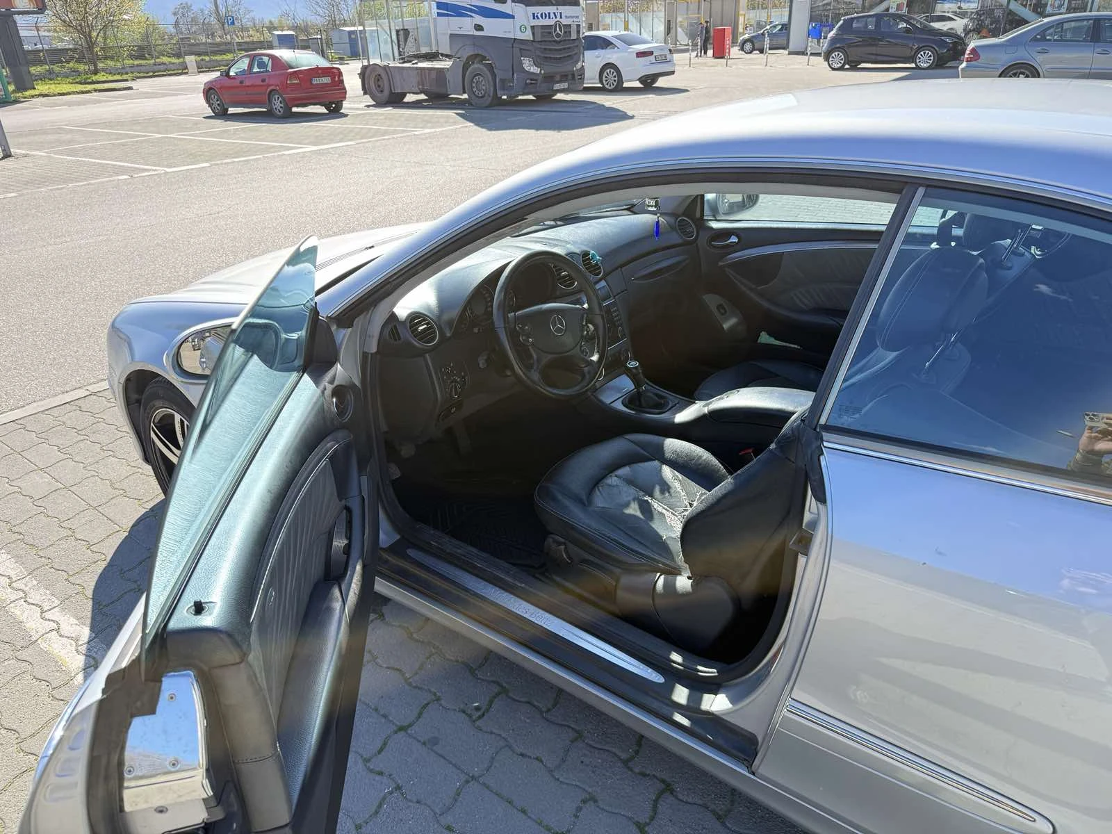 Mercedes-Benz CLK, снимка 15 - Автомобили и джипове - 54146175