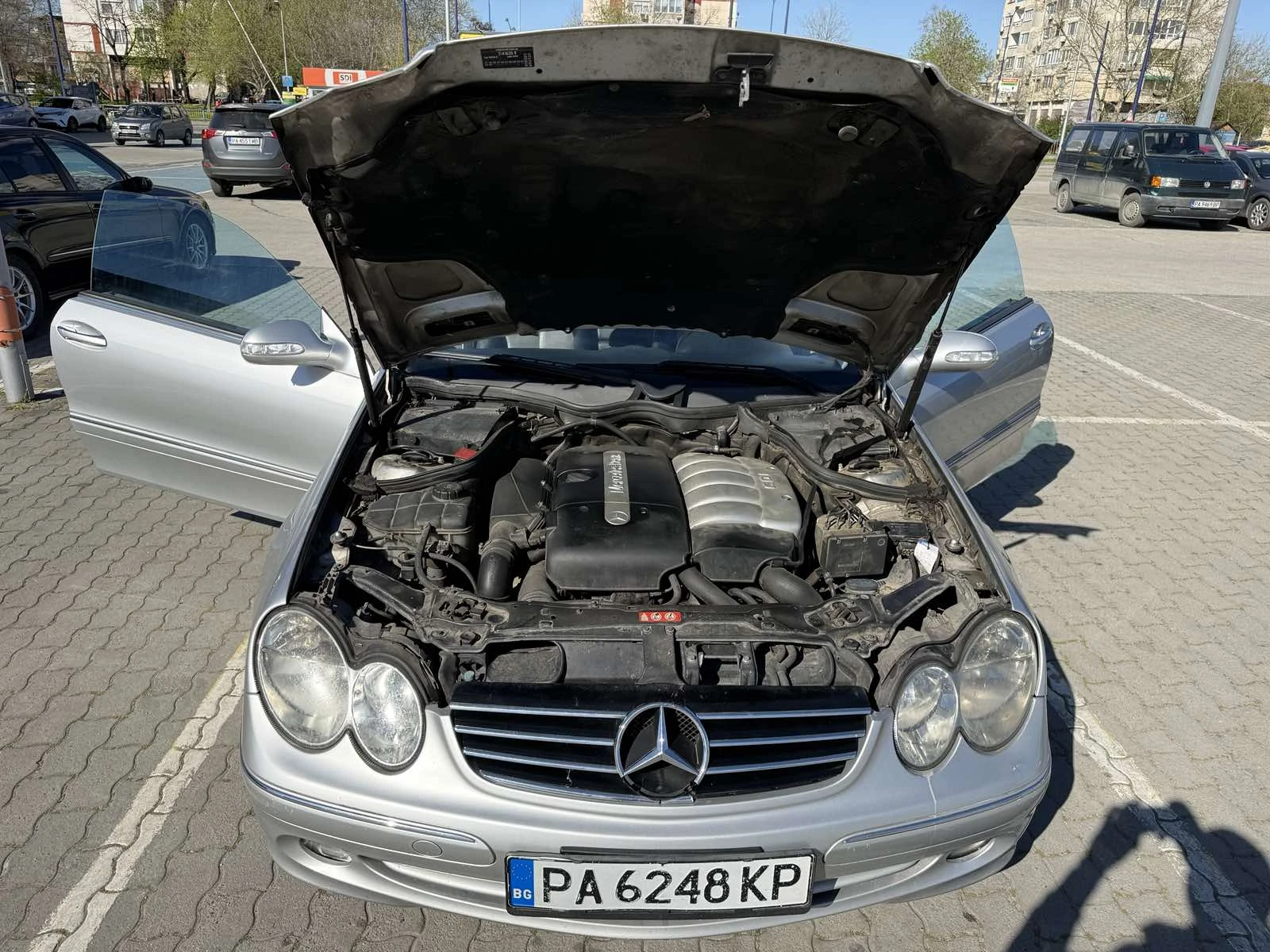 Mercedes-Benz CLK, снимка 4 - Автомобили и джипове - 54146175