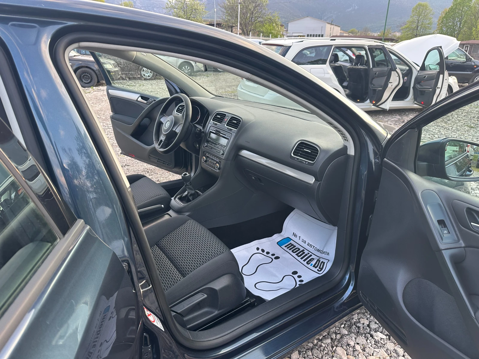 VW Golf 1.6TDI 105kc EVRO5, снимка 15 - Автомобили и джипове - 54235587