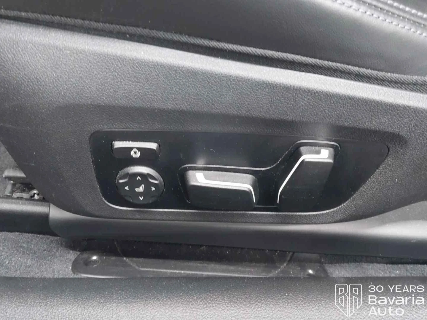 BMW M4 xDrive M Competition Coupe Sportautomatic, снимка 13 - Автомобили и джипове - 54345036