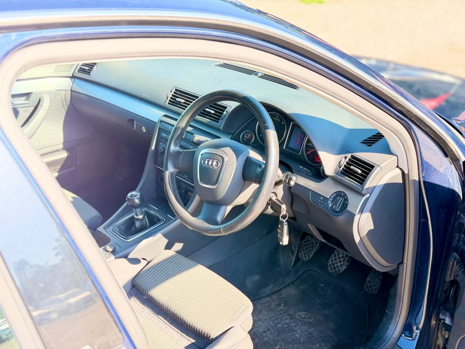 Audi A4 2.0TDI S Line, снимка 9 - Автомобили и джипове - 54665140