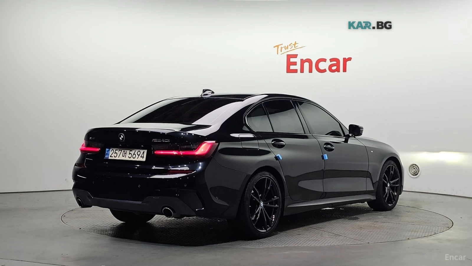 BMW 320 M SPORT* HUD* НАВИ* ПАНО* АВТОКРЕДИТ, снимка 2 - Автомобили и джипове - 55724796