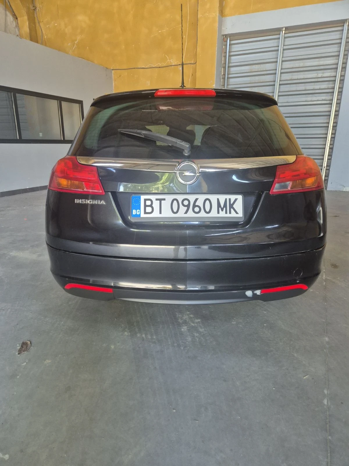 Opel Insignia 2.0CDTI, снимка 6 - Автомобили и джипове - 55888304