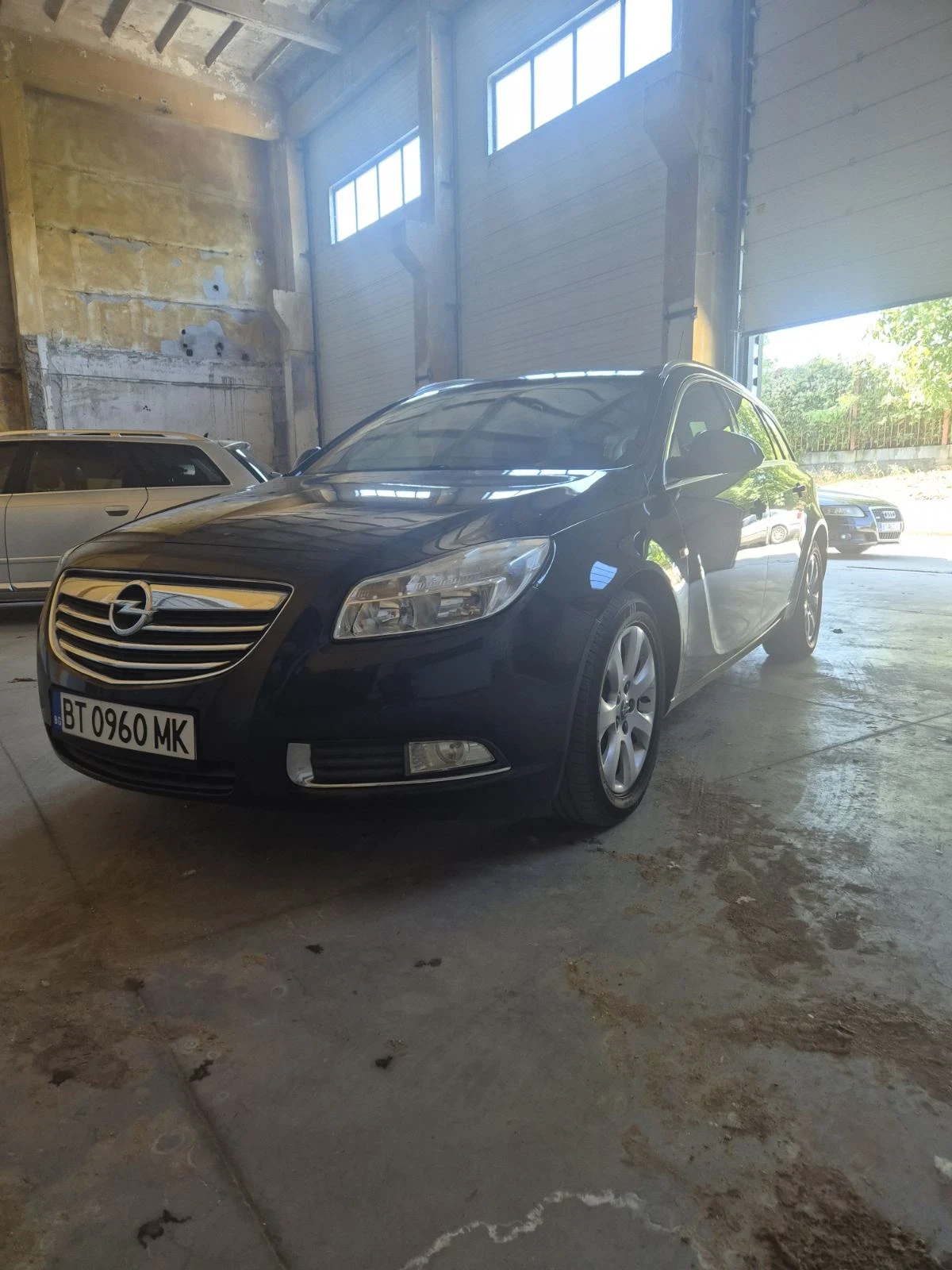 Opel Insignia 2.0CDTI, снимка 2 - Автомобили и джипове - 55888304