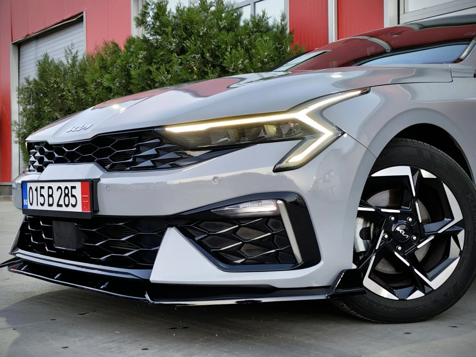 Kia K5 2.0LPG/FACELIFT/TRENDY/ДЖОЙСТИК/ДИСТРОНИК/ОБДУХВАН, снимка 6 - Автомобили и джипове - 56002055