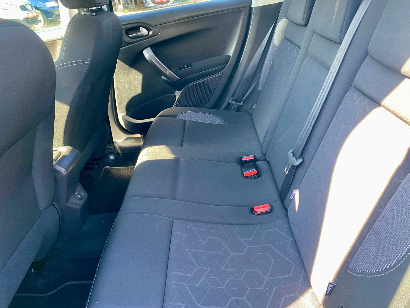 Peugeot 2008 | Mobile.bg � ����������� 8