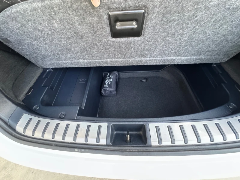 Lexus NX 300h F-Sport, снимка 14 - Автомобили и джипове - 52510083