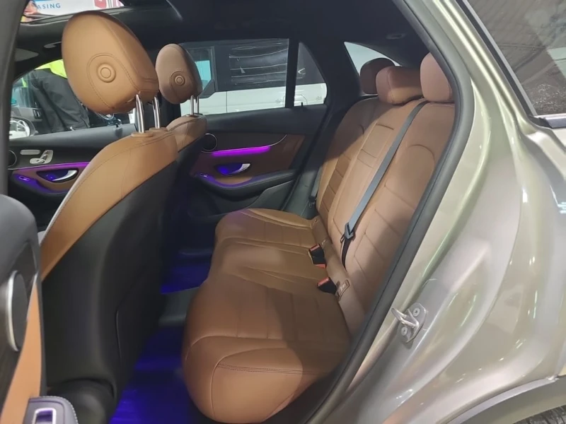 Mercedes-Benz GLC 300 * CARFAX * БЕЗ ПЪРВОНАЧАЛНА ВНОСКА, снимка 12 - Автомобили и джипове - 52694847