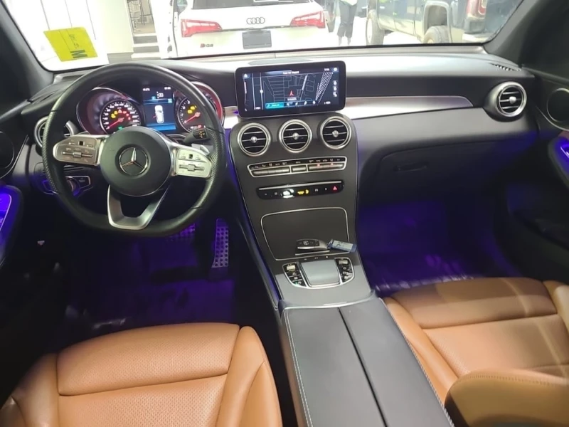 Mercedes-Benz GLC 300 * CARFAX * БЕЗ ПЪРВОНАЧАЛНА ВНОСКА, снимка 10 - Автомобили и джипове - 52694847