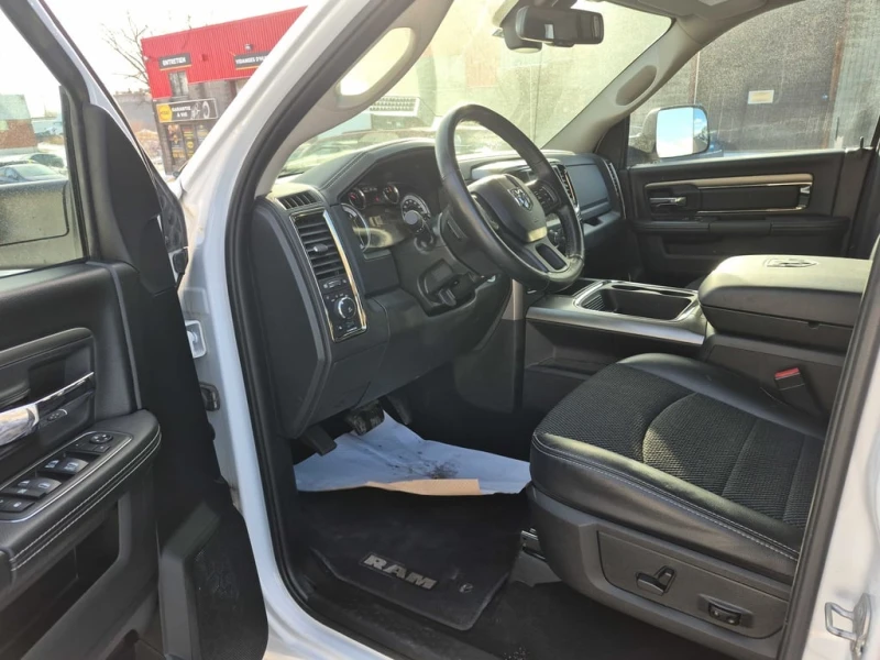 Dodge RAM 1500 * Sport * CARFAX * , снимка 5 - Автомобили и джипове - 53095670