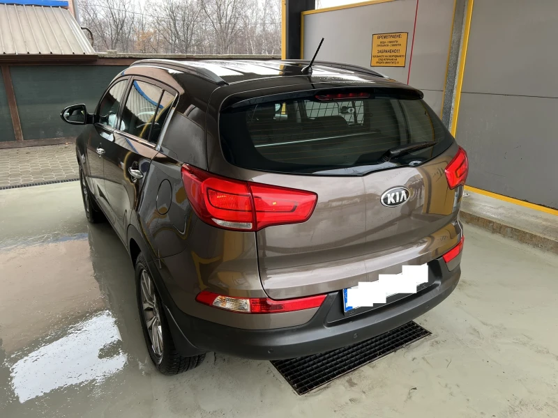 Kia Sportage, снимка 4 - Автомобили и джипове - 53141165