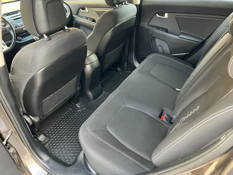 Kia Sportage, снимка 7 - Автомобили и джипове - 53141165