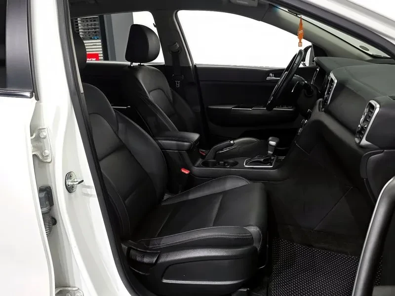 Kia Sportage 4Th Generation Diesel 1.7 2Wd Trendy, снимка 11 - Автомобили и джипове - 55076605
