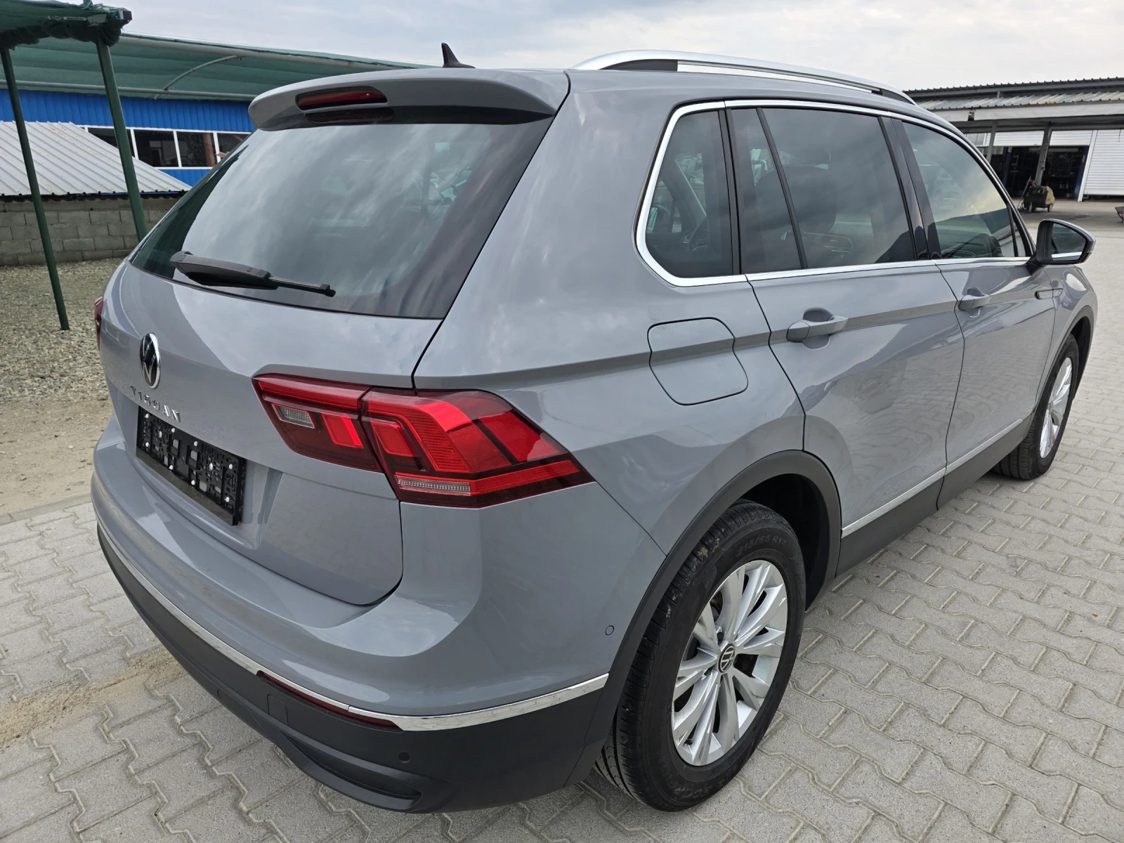 VW Tiguan 2.0TDi /SCR/ DSG/121000km/Лизинг - изображение 7