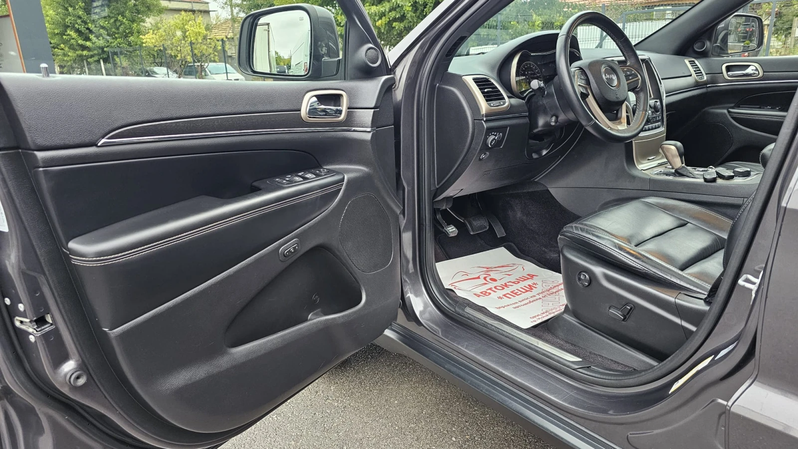 Jeep Grand cherokee Limited 3.0CRD CH-СЕРВИЗНА ИСТ.-ТОП СЪСТ-ЛИЗИНГ - изображение 7