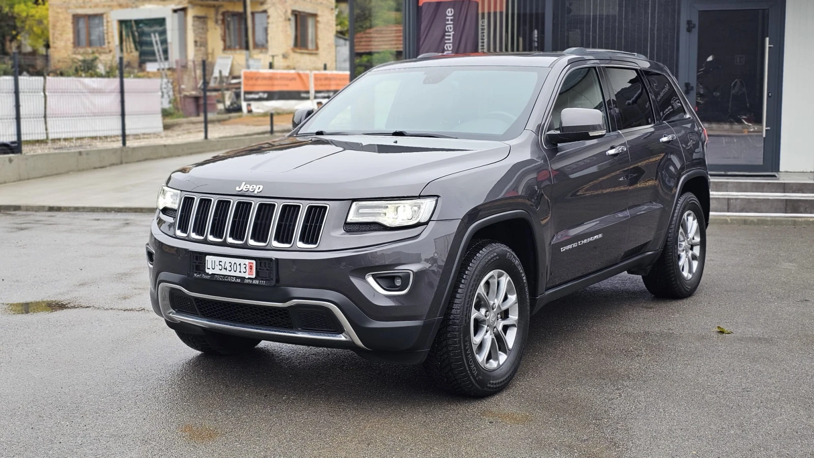 Jeep Grand cherokee Limited 3.0CRD CH-СЕРВИЗНА ИСТ.-ТОП СЪСТ-ЛИЗИНГ - изображение 3