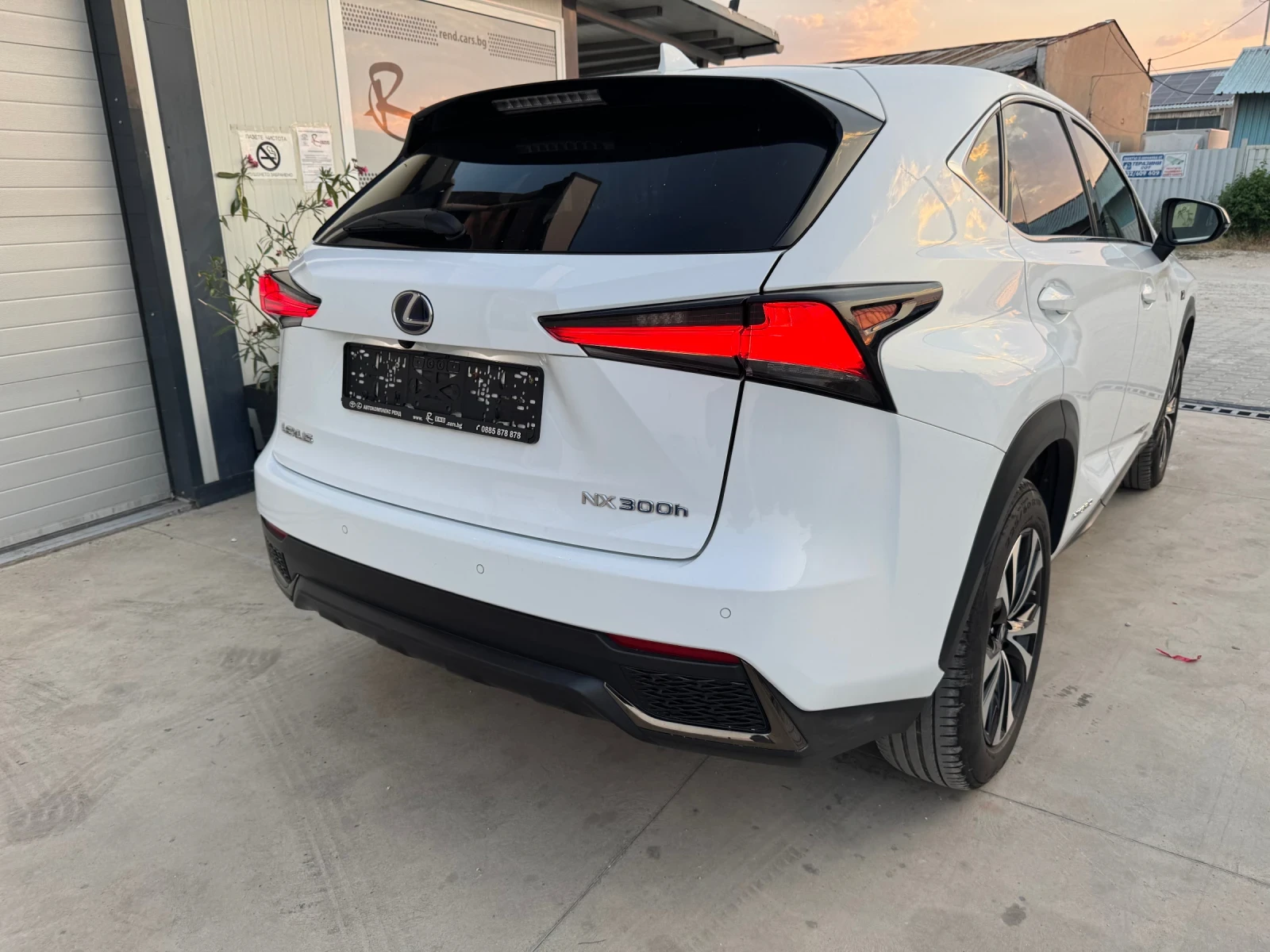 Lexus NX 300h F-Sport | Mobile.bg   5