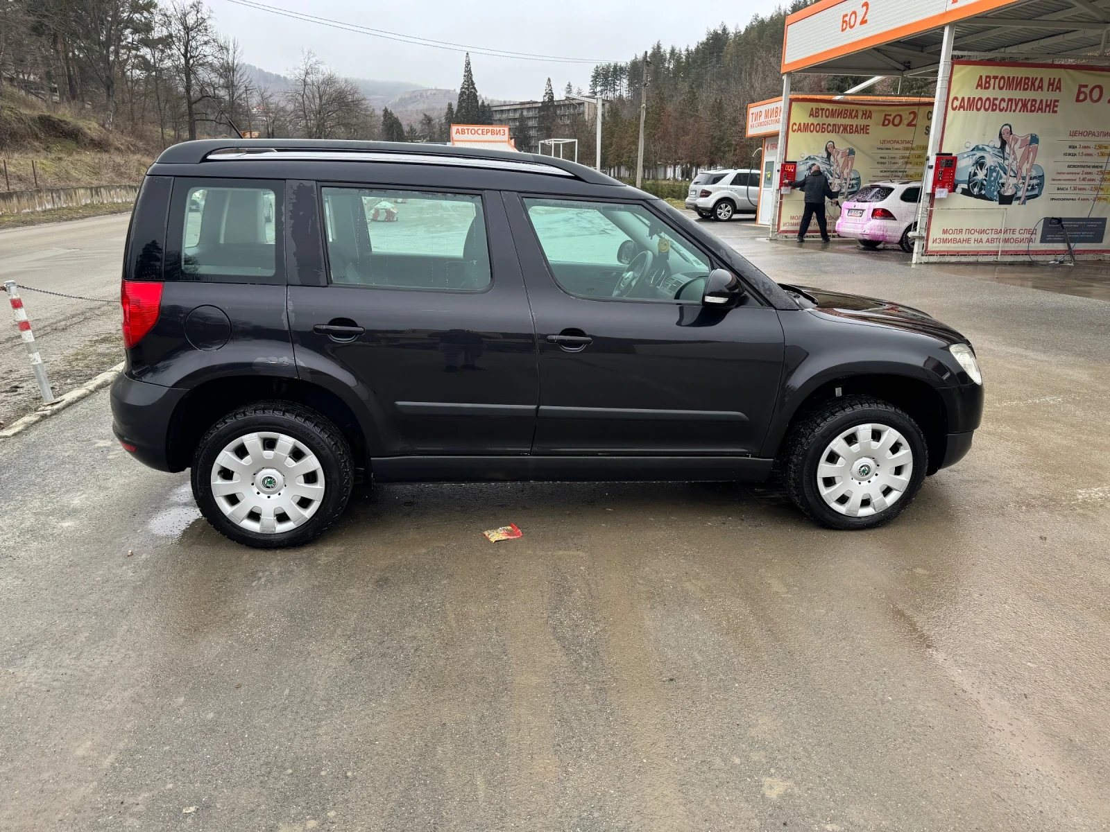 Skoda Yeti, снимка 3 - Автомобили и джипове - 53832722