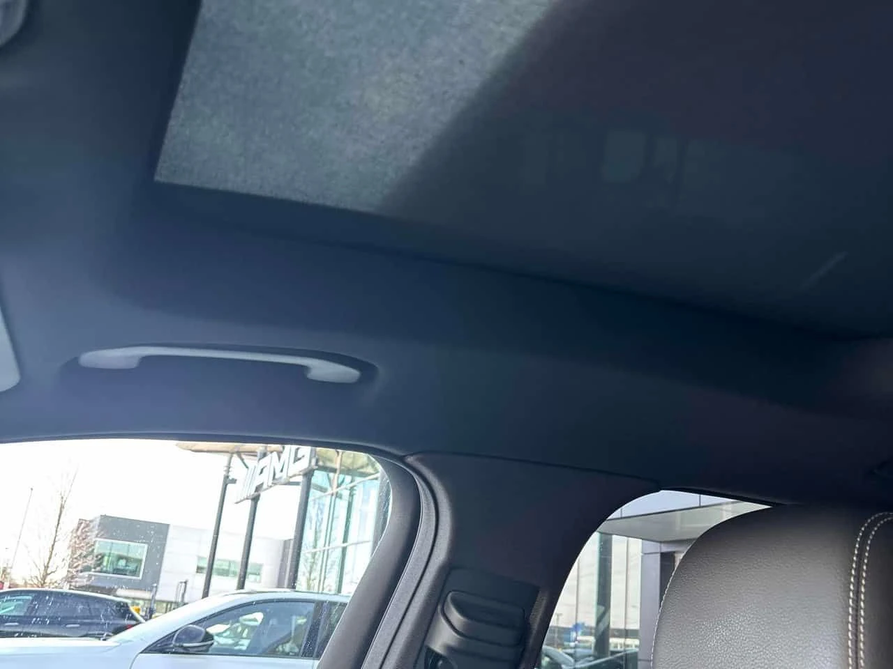 Mercedes-Benz GLC 300 /ПАНОРАМА/ПРЕДСТАВИТЕЛСТВО НА MERCEDES, снимка 12 - Автомобили и джипове - 54184059