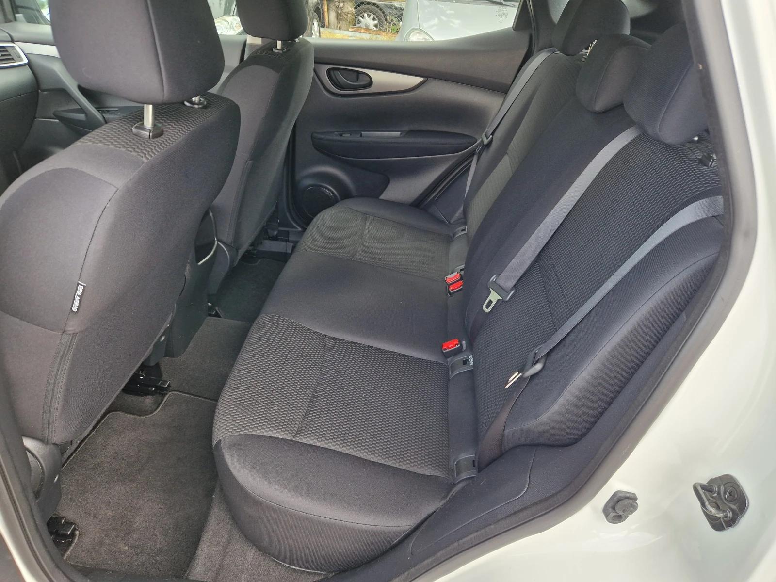 Nissan Qashqai 1.5DCI/6��. | Mobile.bg � ����������� 14