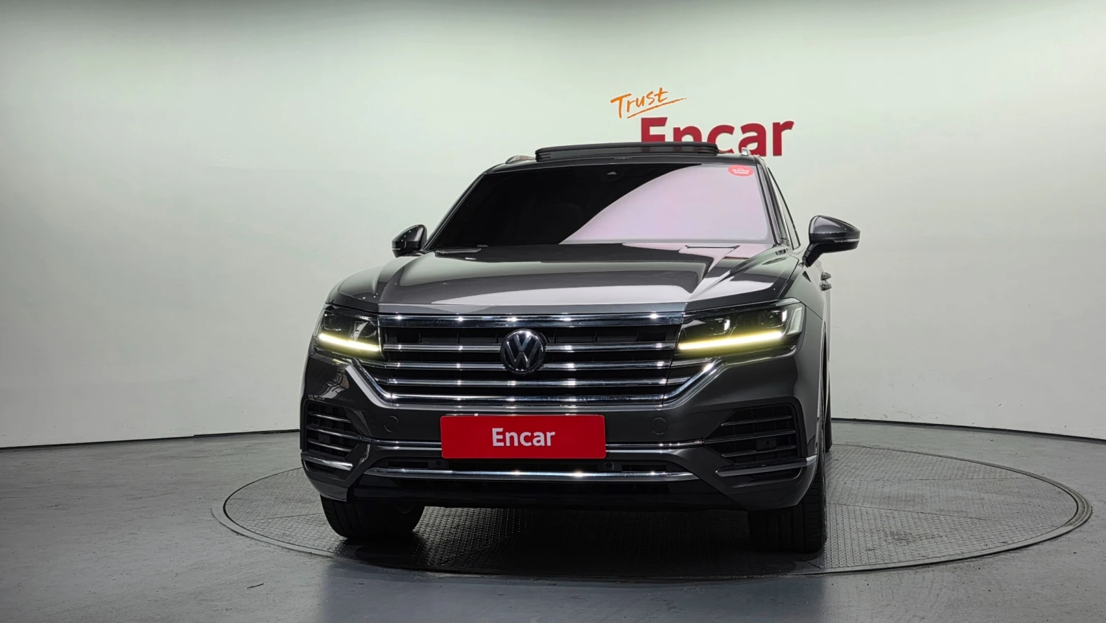 VW Touareg PRESTIGE* ОБДУХ* ДИСТРОНИК* ВЪЗДУХ* MATRIX* MАСАЖ*, снимка 3 - Автомобили и джипове - 54785318