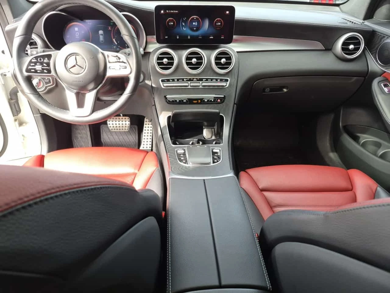 Mercedes-Benz GLC 300 COUPE| ПАМЕТ| ПАНОРАМА| ПОДГРЕВИ| 2 КЛЮЧА| , снимка 6 - Автомобили и джипове - 55057653