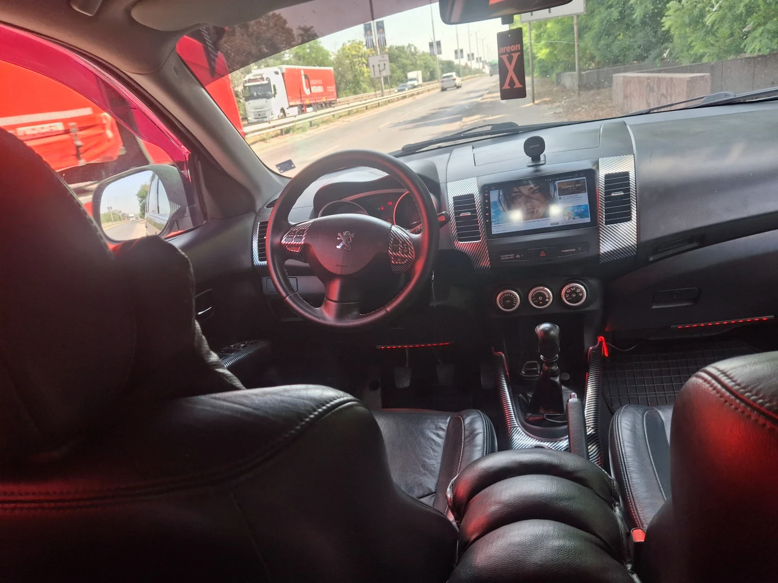Peugeot 4007 2.2 156hp, снимка 12 - Автомобили и джипове - 55099532